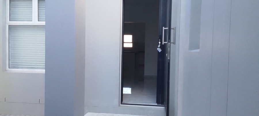 To Let 4 Bedroom Property for Rent in Laguna Sands Western Cape
